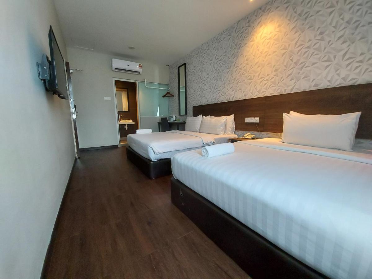 Miico Hotel @ Mount Austin Τζόχορ Μπάχρου Εξωτερικό φωτογραφία