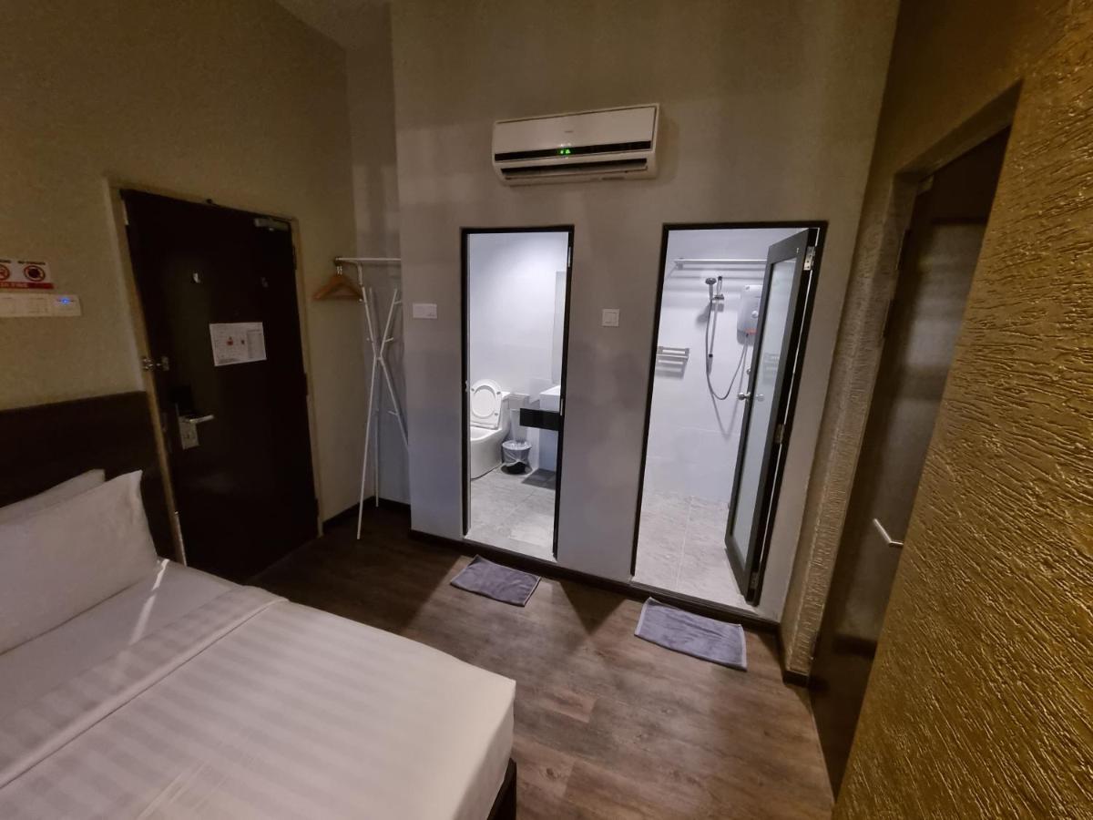 Miico Hotel @ Mount Austin Τζόχορ Μπάχρου Εξωτερικό φωτογραφία