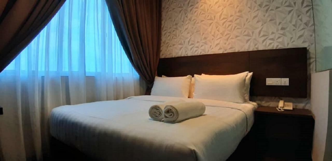 Miico Hotel @ Mount Austin Τζόχορ Μπάχρου Εξωτερικό φωτογραφία