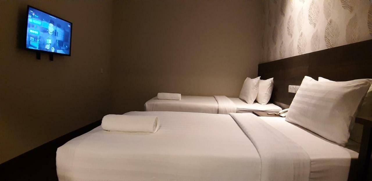 Miico Hotel @ Mount Austin Τζόχορ Μπάχρου Εξωτερικό φωτογραφία