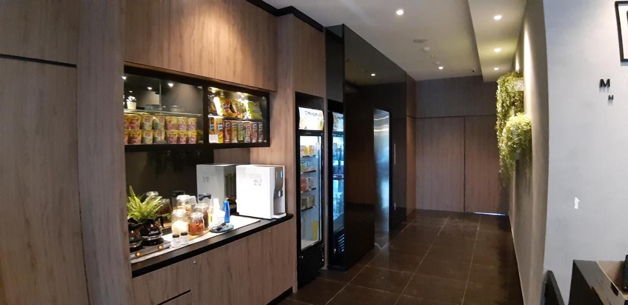 Miico Hotel @ Mount Austin Τζόχορ Μπάχρου Εξωτερικό φωτογραφία