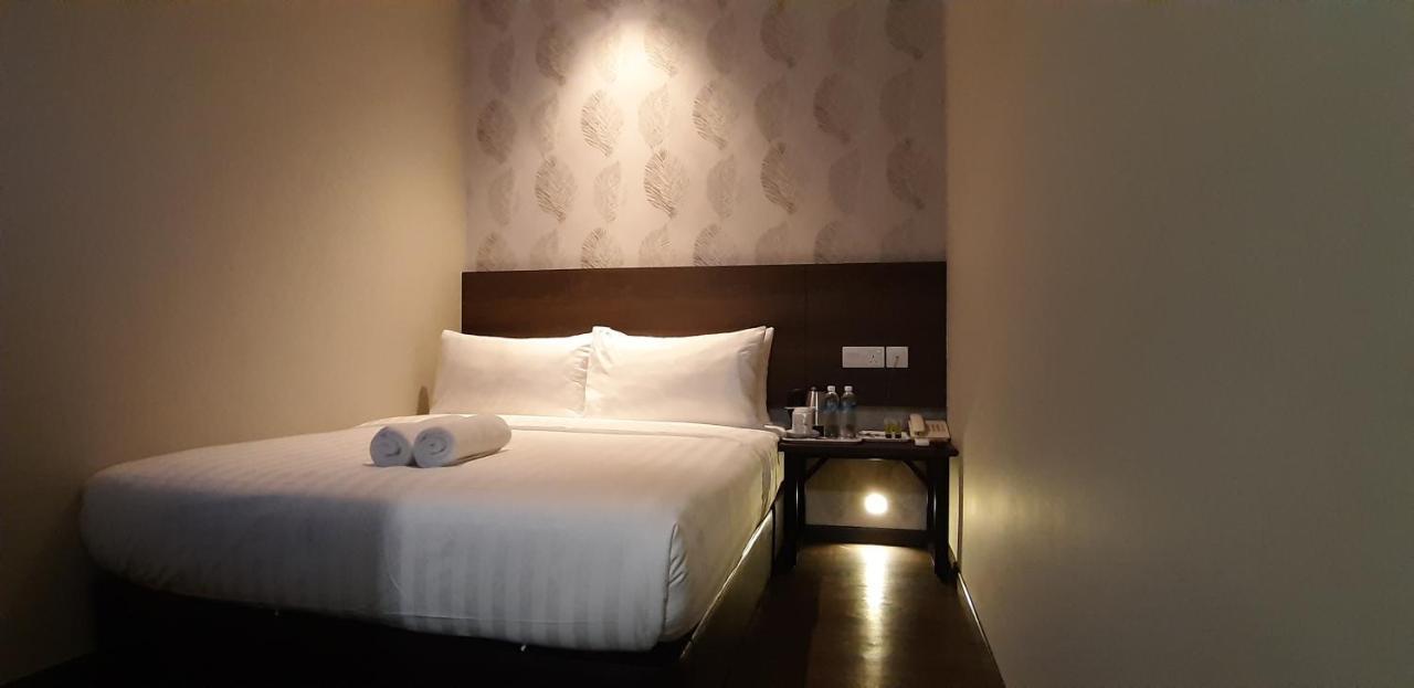 Miico Hotel @ Mount Austin Τζόχορ Μπάχρου Εξωτερικό φωτογραφία