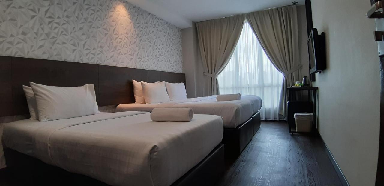 Miico Hotel @ Mount Austin Τζόχορ Μπάχρου Εξωτερικό φωτογραφία
