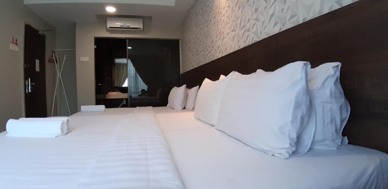 Miico Hotel @ Mount Austin Τζόχορ Μπάχρου Εξωτερικό φωτογραφία